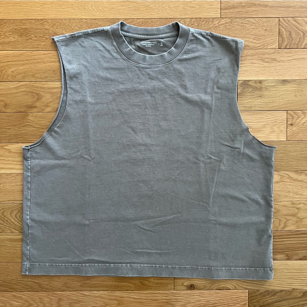Abercrombie & Fitch Men's Sleeveless Cropped Muscle Tank